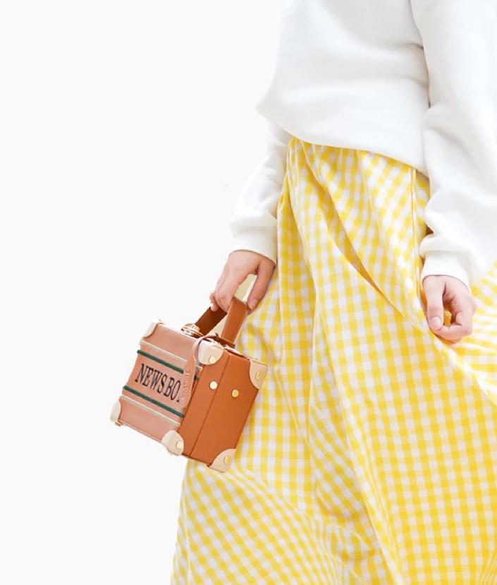 Vintage hand purse